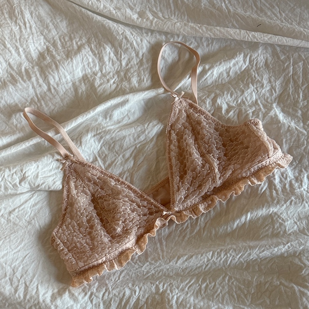 SOLD❌
 Puffy Lace Bralette pink mesh light pastel